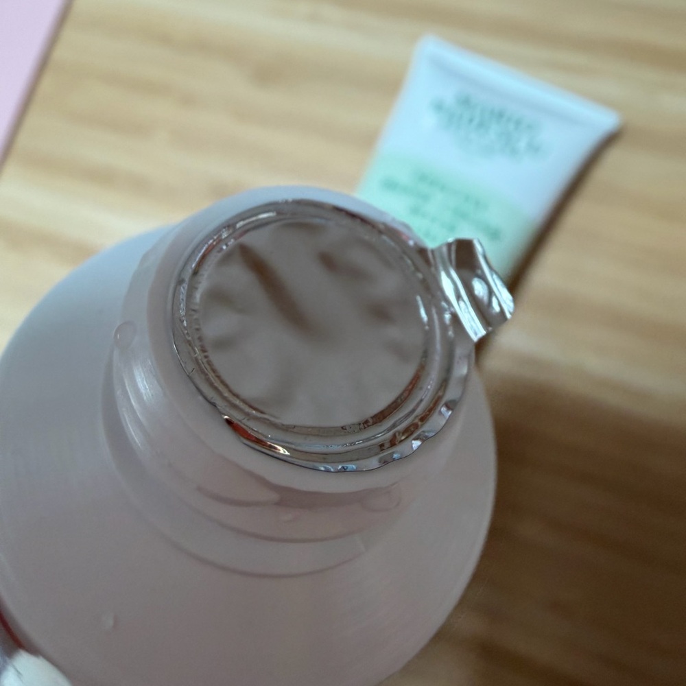 Mario Badescu Rose & Special Hand Creams of 2 full size sealed - Picture 2 of 2